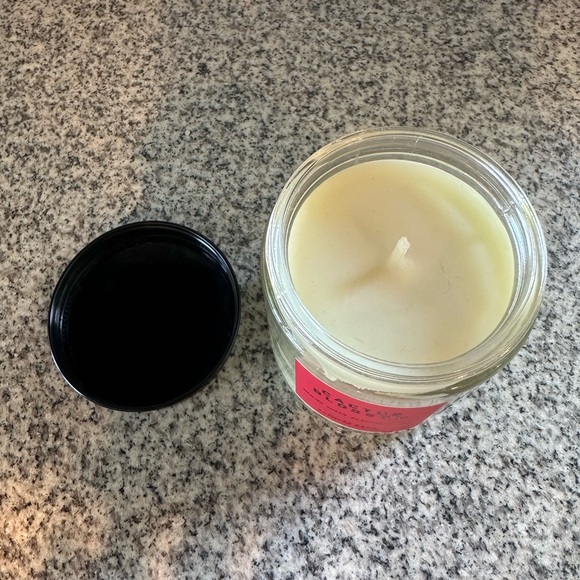 White Barn Bath & Body Works Cactus Blossom Candle - Picture 3 of 4